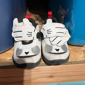 Mickey Mouse toddler shoes